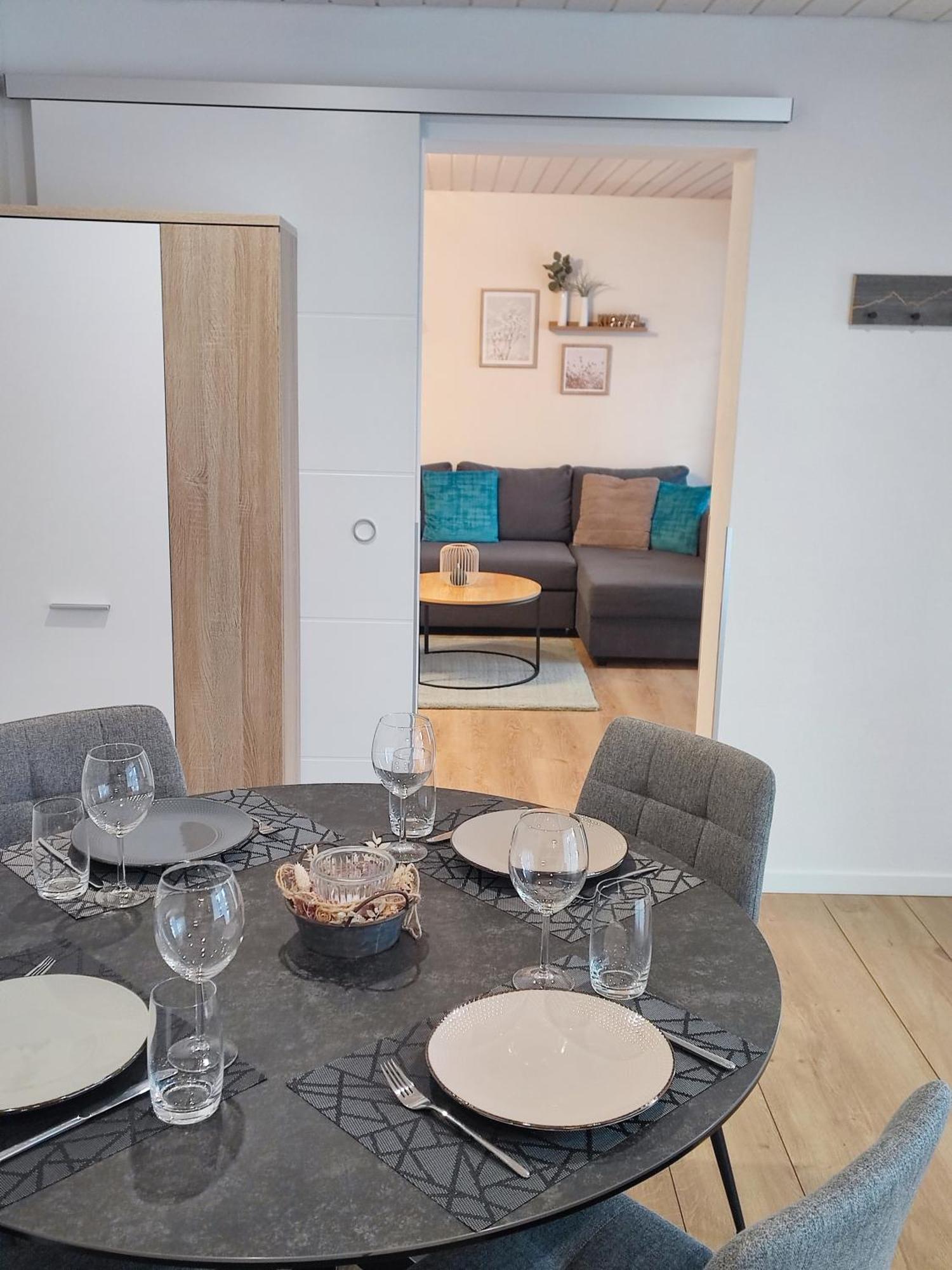 Kleine Auszeit - 2-Zimmer Ferienwohnung Spiez Kültér fotó