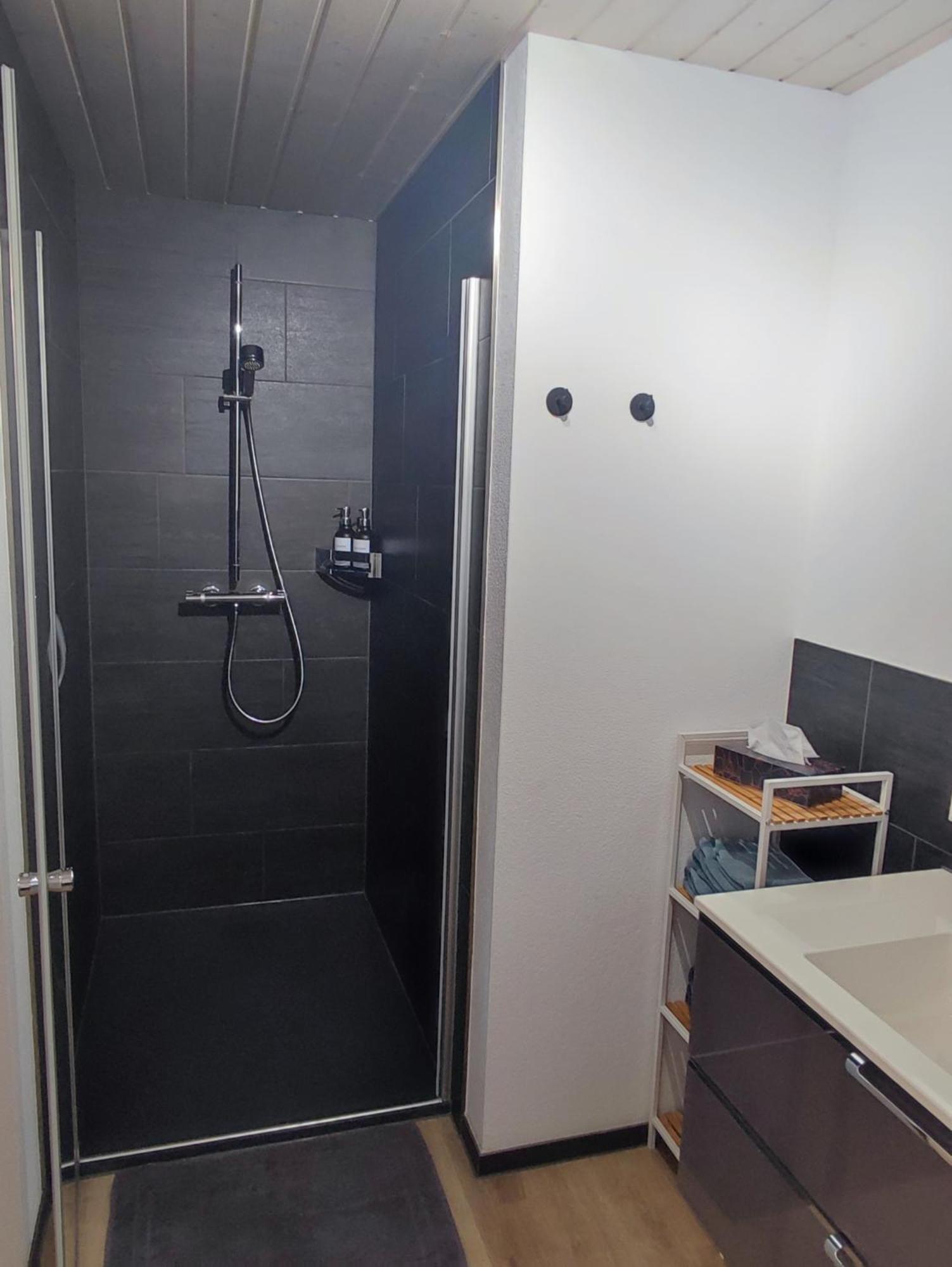 Kleine Auszeit - 2-Zimmer Ferienwohnung Spiez Kültér fotó